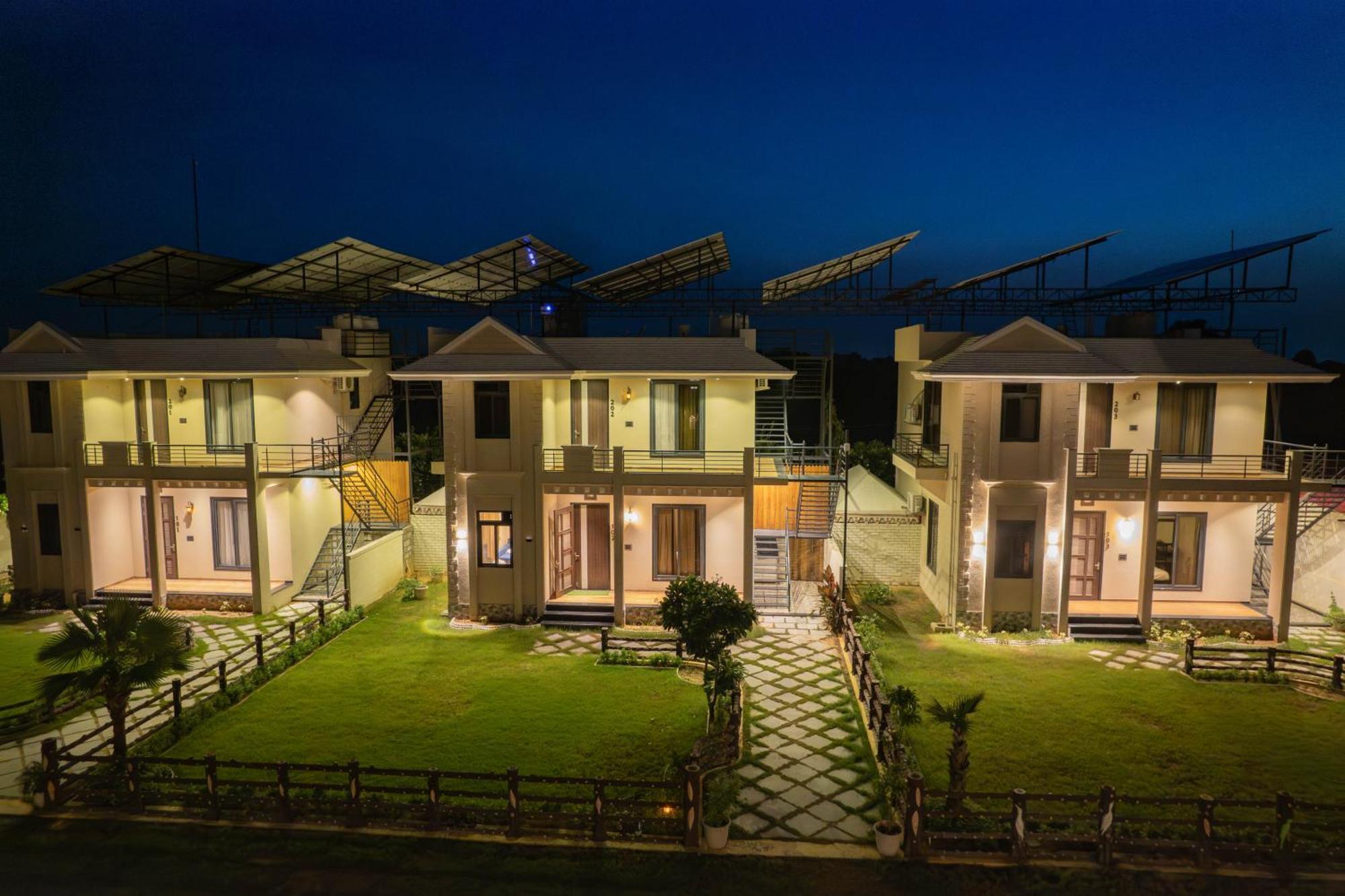 La Nature Hotels & Resorts Sikar Luaran gambar