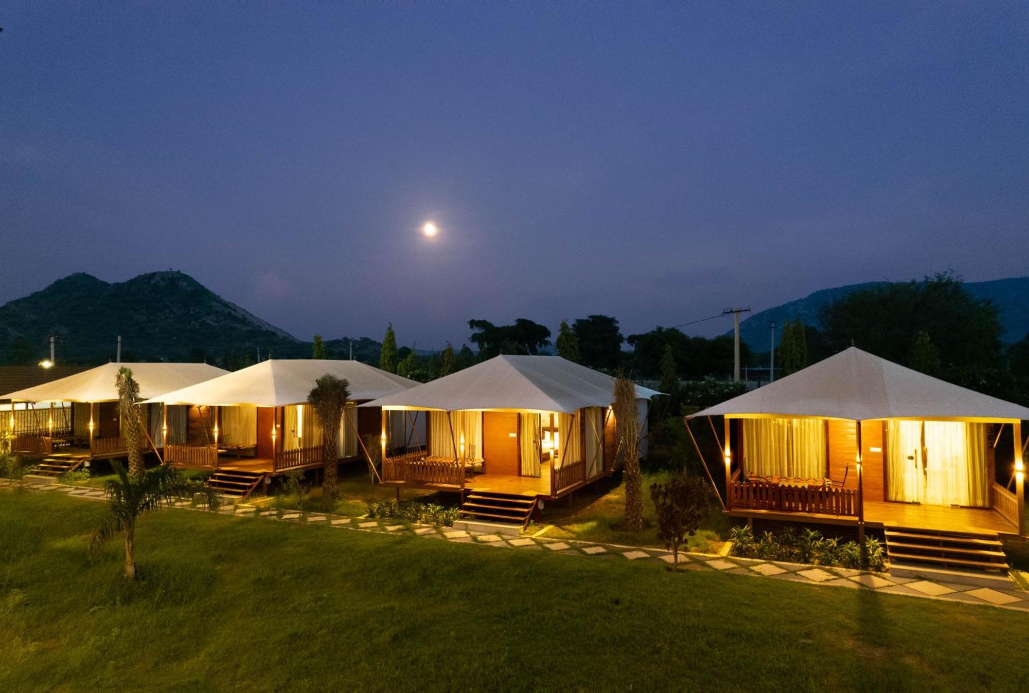 La Nature Hotels & Resorts Sikar Luaran gambar